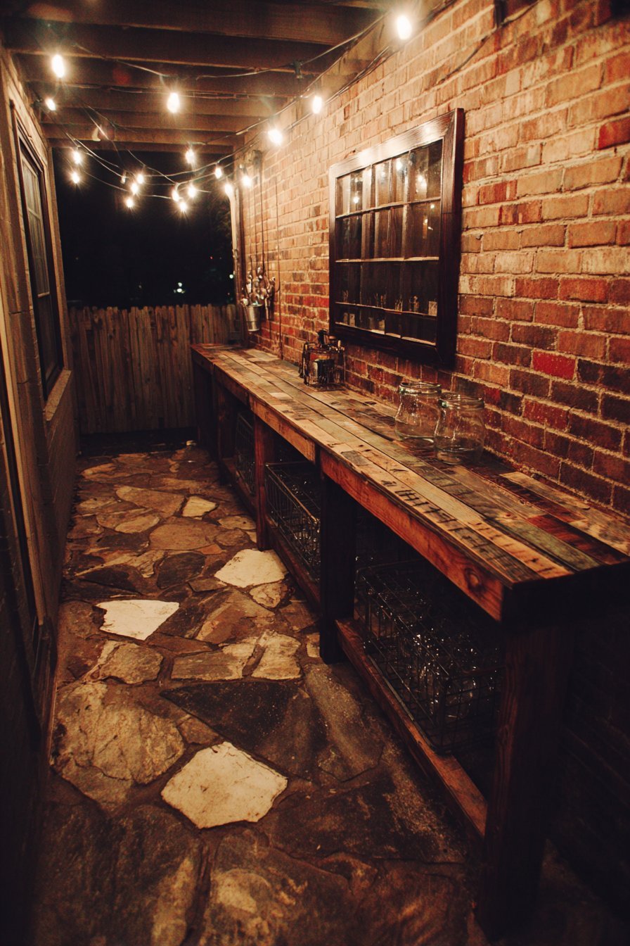 Creative Bar Station